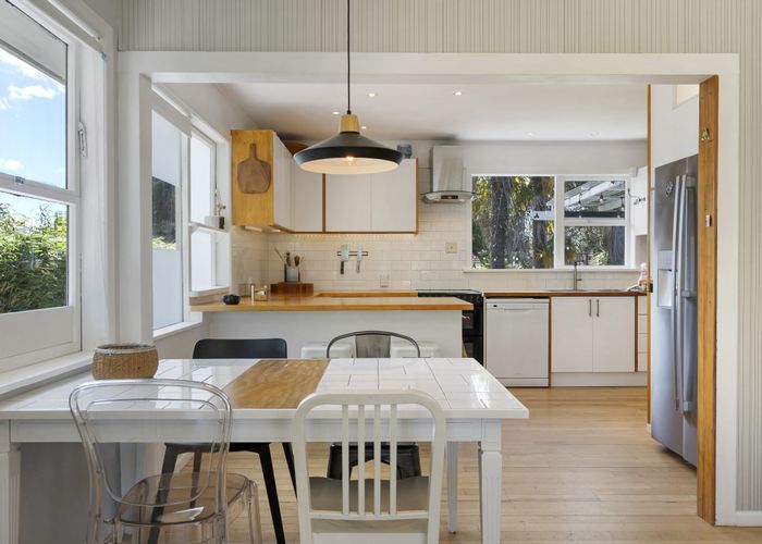  at 34 Lancaster Road, Beach Haven, Auckland