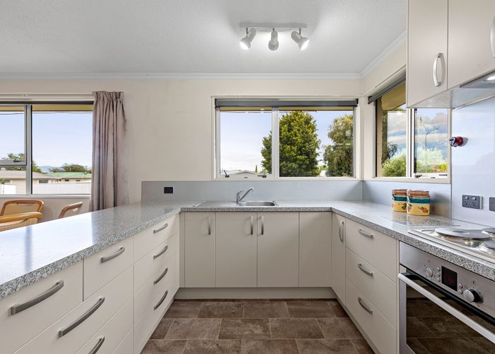  at 4 Glendale Place, Witherlea, Blenheim