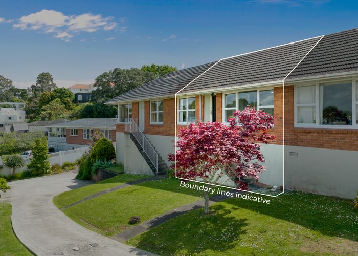  at 4/60 Church Street, Northcote Point, Auckland