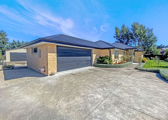  at 6 Lower Sefton Road, Ashley