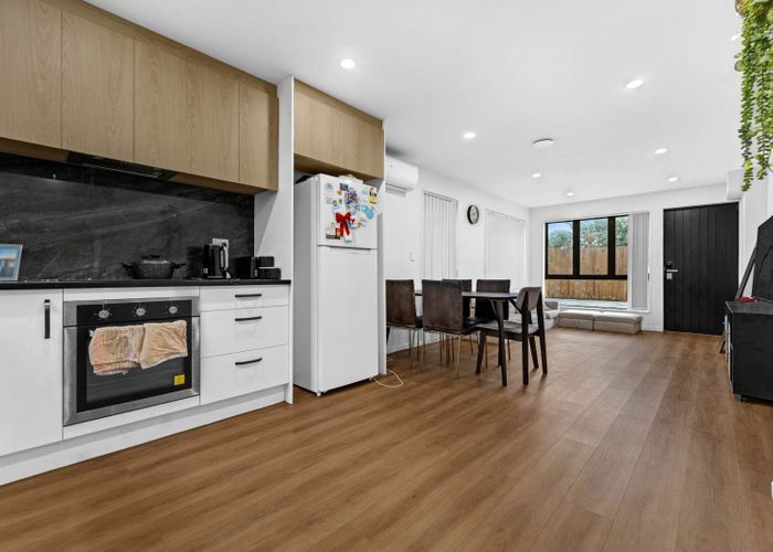  at 10D Benton Place, Manurewa, Manukau City, Auckland