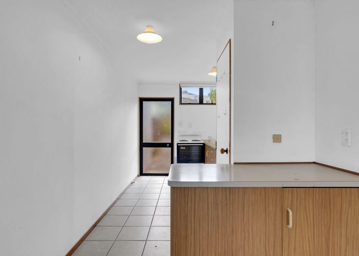  at Flat 5/98 Burns Street, Cambridge, Waipa, Waikato