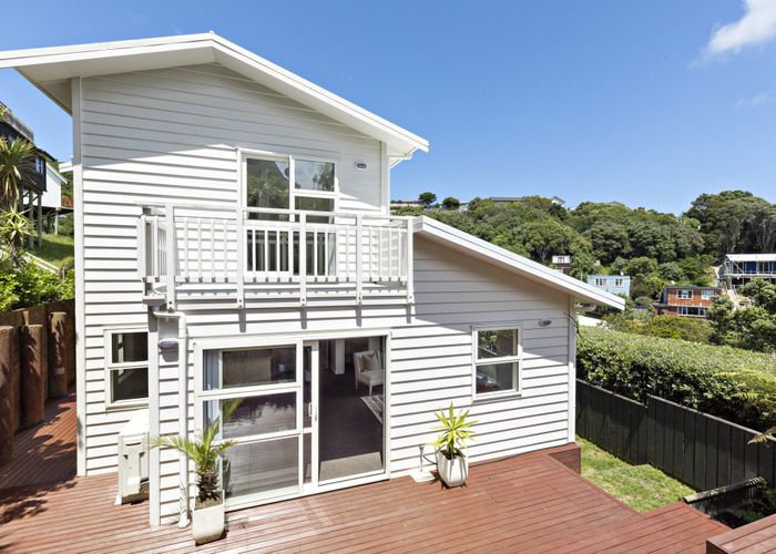  at 3A Frobisher Street, Island Bay, Wellington