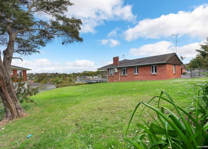  at 158 Titirangi Road, New Lynn, Auckland