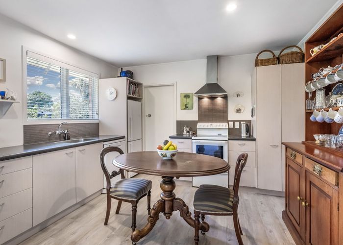  at 2/188 Clyde Road, Burnside, Christchurch