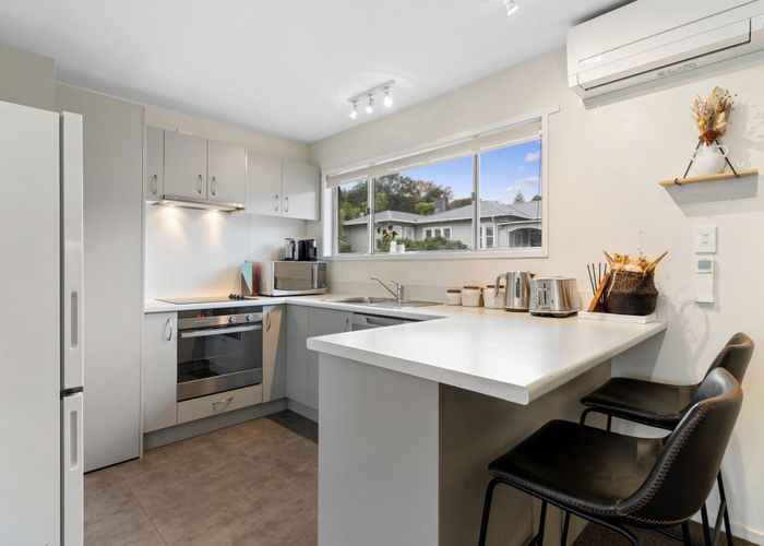  at 10/23 Fairview Road, Mount Eden, Auckland City, Auckland