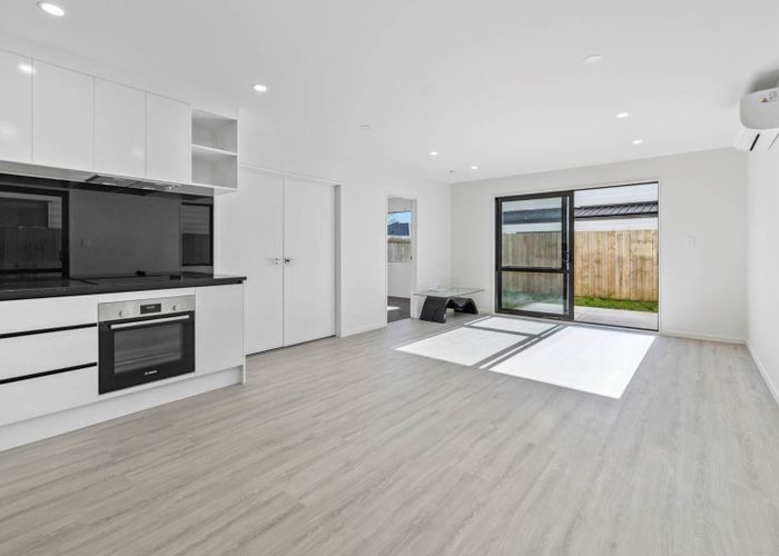  at 8/13 Kimpton Road, Papatoetoe, Manukau City, Auckland