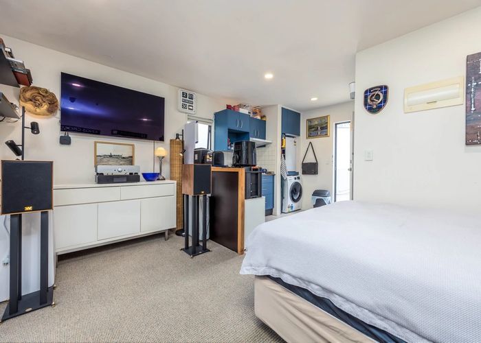  at 109/20 Upper Queen Street, Newton, Auckland