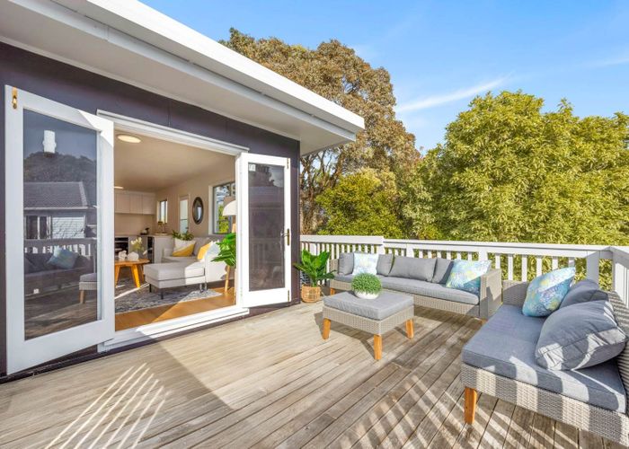  at 2/97 Paihia Road, One Tree Hill, Auckland City, Auckland