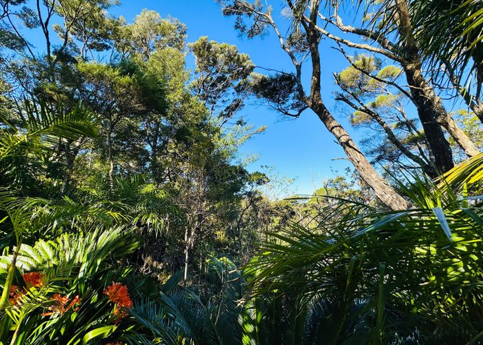  at 7 Trig Station Rise, Paremoremo, Auckland