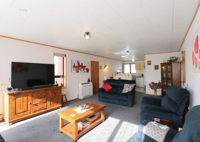  at 2/165 Catherine Street, Windsor, Invercargill