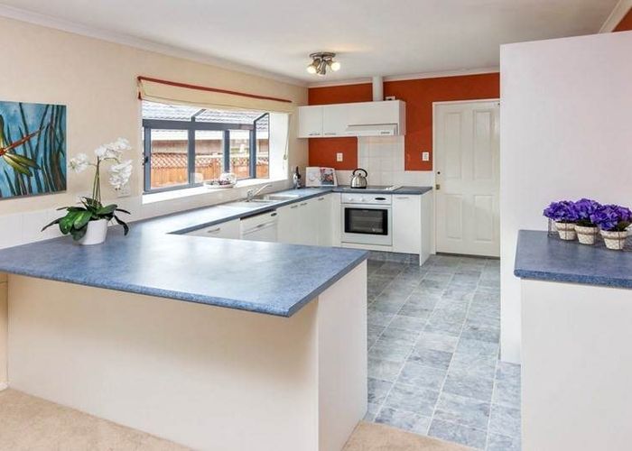  at 22 Cottesmore Place, Huntington Park, Auckland