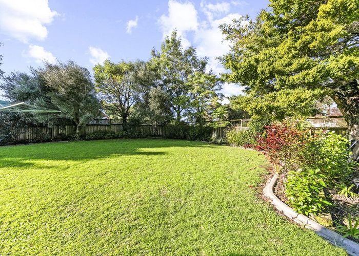  at 1 Awatahi Place, Greenhithe, North Shore City, Auckland