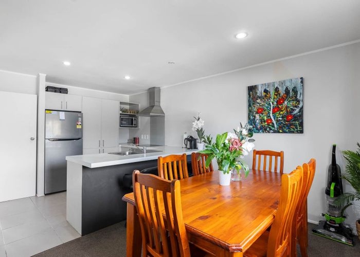  at 1/38B Manuka Road, Glenfield, Auckland