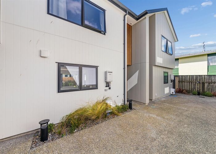  at 8/104 Martin Street, Wallaceville, Upper Hutt, Wellington