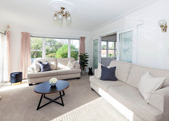  at 1/12 Miles Avenue, Papatoetoe, Auckland