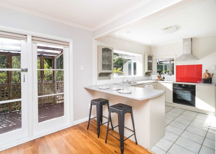  at 140 Aokautere Drive, Fitzherbert, Palmerston North, Manawatu / Whanganui