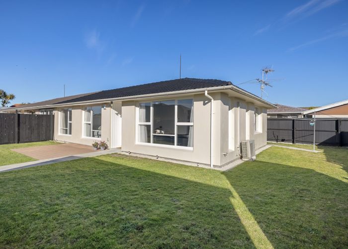 at 2/161 Beach Road, North New Brighton, Christchurch City, Canterbury