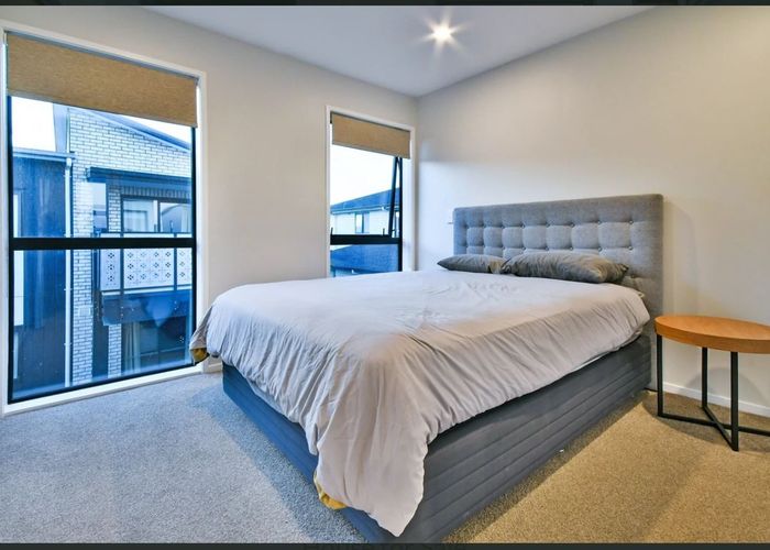  at 1/21 Parson Lane, Papatoetoe, Auckland