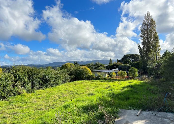  at 60 View Road, Henderson, Auckland