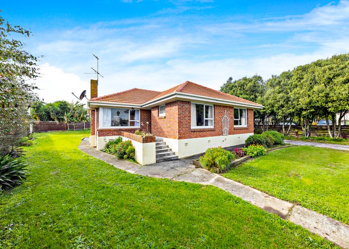  at 1 Albert Road, Manukau, Auckland