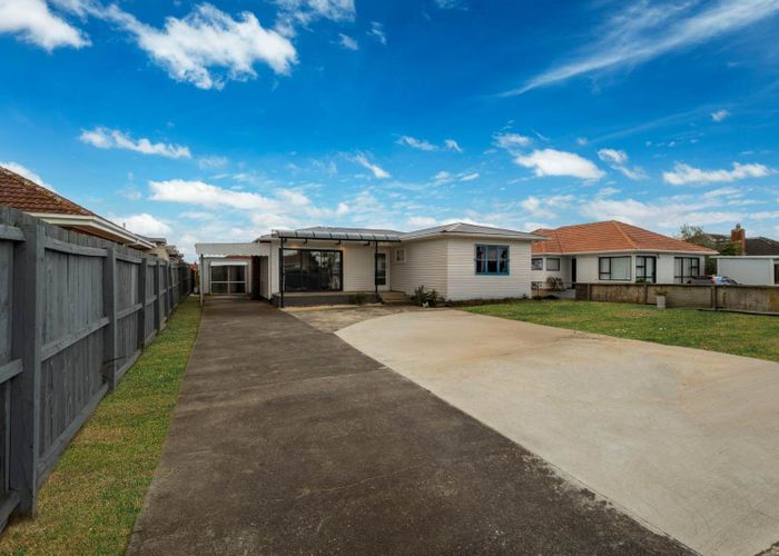  at 51 Buckland Road, Mangere East, Manukau City, Auckland