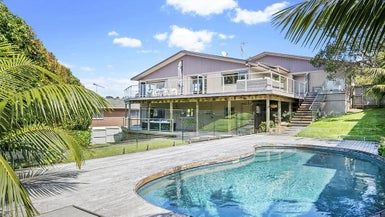  at 2 Cloverly Crescent, Campbells Bay, Auckland