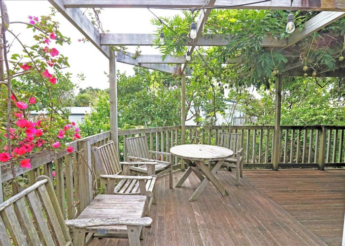  at 10 Stingray Crescent, Whiritoa, Hauraki, Waikato