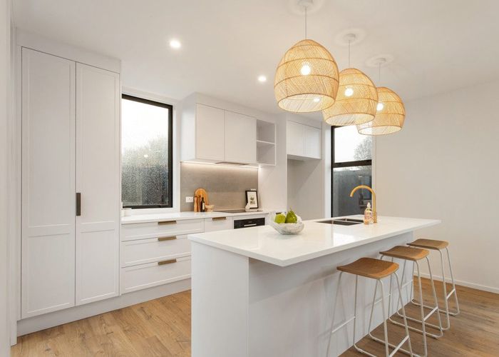  at 2/143 Weston Road, St. Albans, Christchurch City, Canterbury