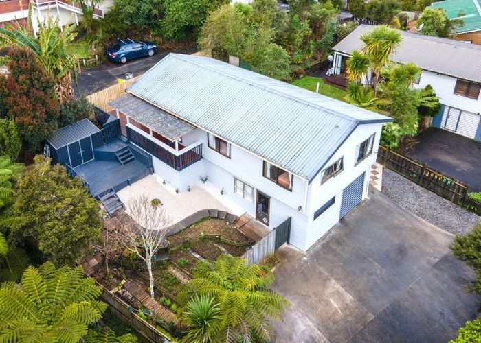  at 20 Fernwood Grove, Bayview, Auckland
