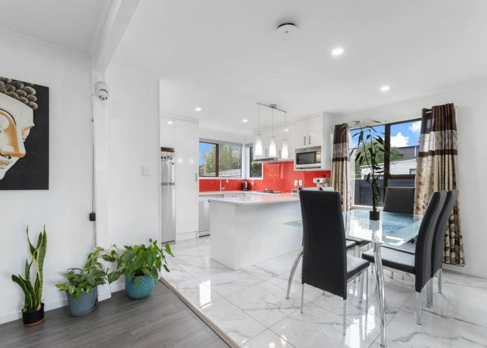  at 106 Bruce McLaren Road, Henderson, Waitakere City, Auckland