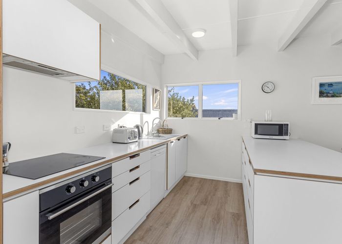  at 24B Celia Street, Redcliffs, Christchurch City, Canterbury