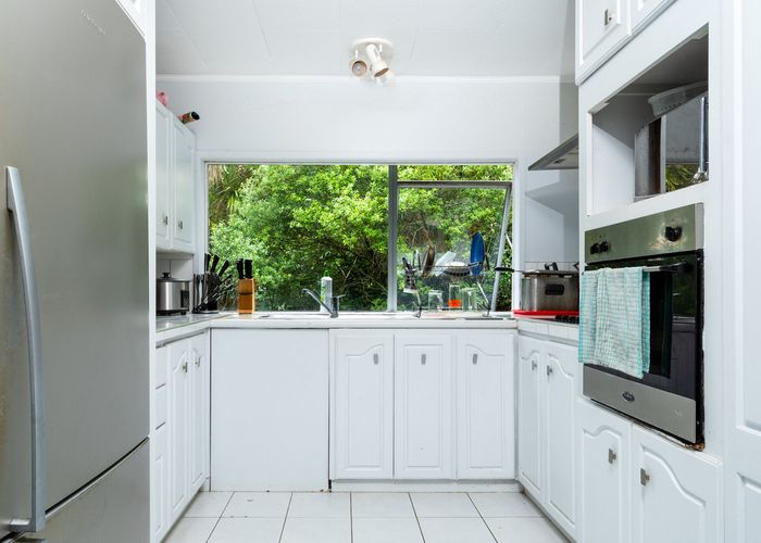 at 2/15 Mcleod Road, Henderson, Auckland