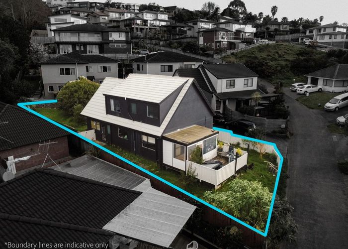  at 1/20 Lowburn Place, Clover Park, Auckland