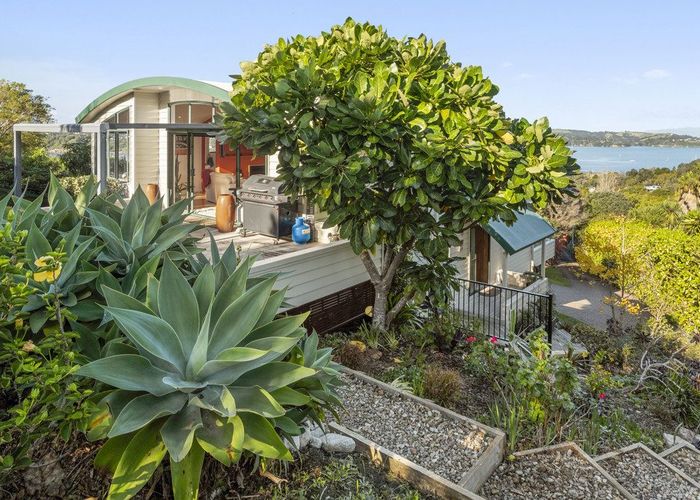  at 33A Church Bay Road, Oneroa, Waiheke Island, Auckland