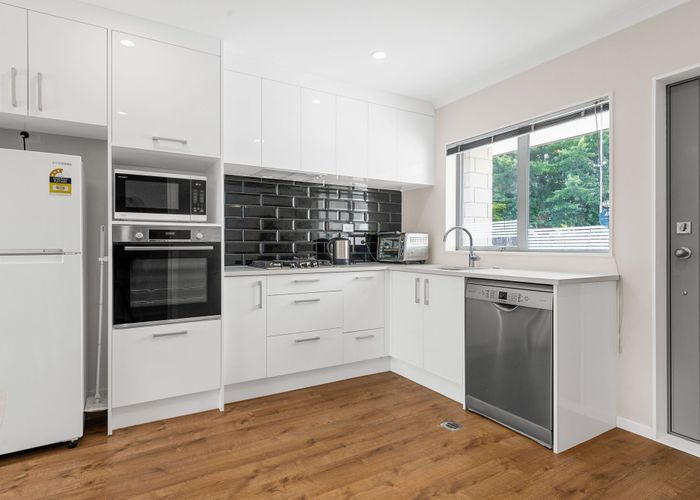  at 2/7 Rutherford Street, Chedworth Park, Hamilton, Waikato