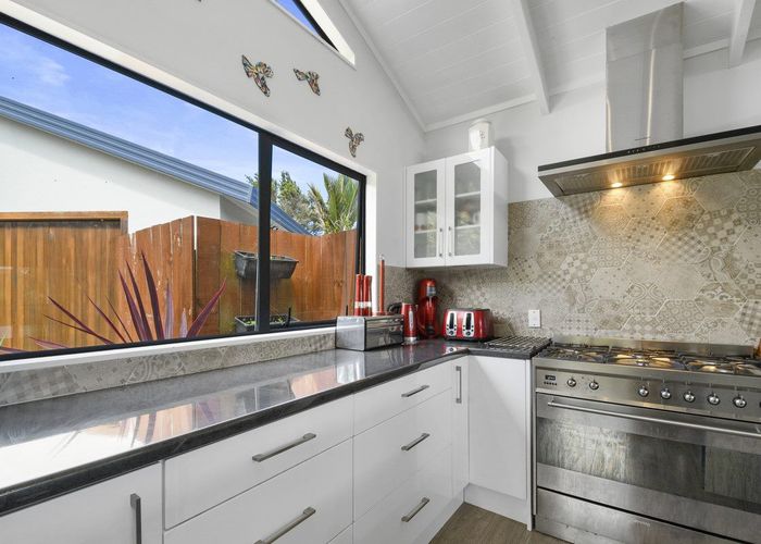  at 15 Buttercup Place, Waimauku, Waimauku