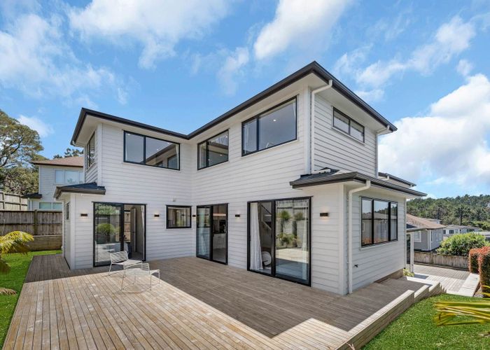  at 13 Golden Morning Drive, Albany, North Shore City, Auckland