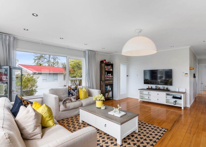  at 15 Caronia Crescent, Lynfield, Auckland