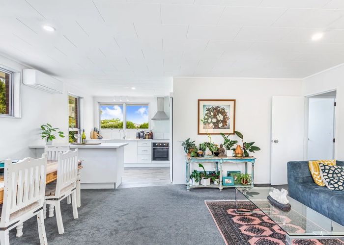  at 2/9 Riverlea Road, Whenuapai, Auckland