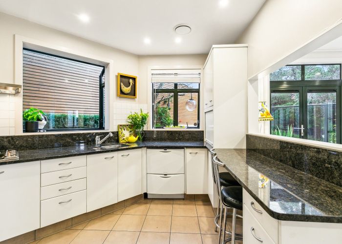  at 2/67 Bolton Street, Kelburn, Wellington, Wellington