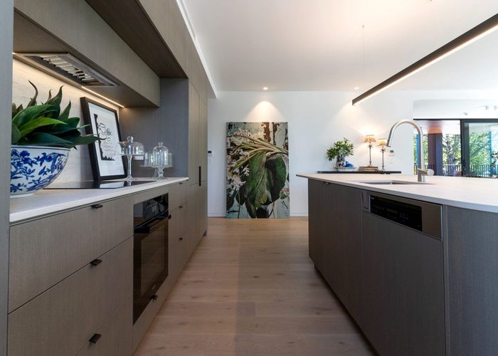  at 2/52 Armagh Street, City Centre, Christchurch City, Canterbury