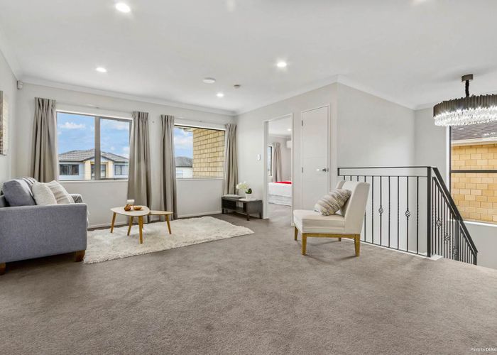  at 12 Sunshine Lane, Flat Bush, Auckland
