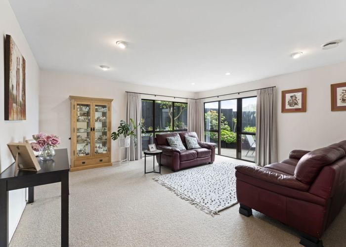  at 2/63 Fancourt Street, Meadowbank, Auckland City, Auckland