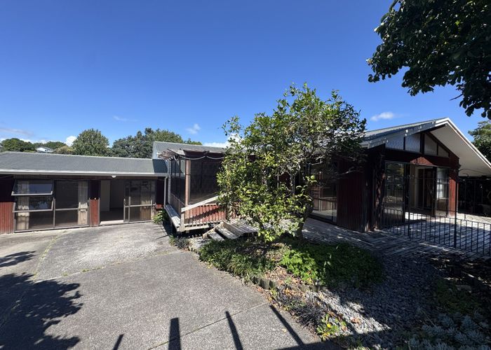  at 55 Blakeborough Drive, Forrest Hill, North Shore City, Auckland