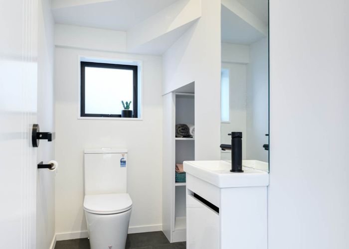  at 13C Dunkirk Road, Panmure, Auckland