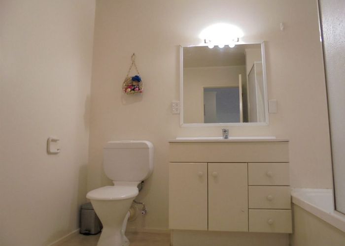  at 11/8-12 Girton Terrace, Mount Cook, Wellington, Wellington