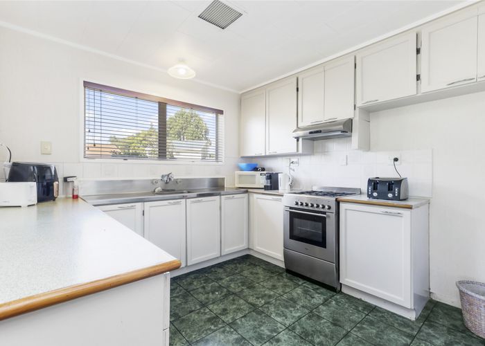 Free property data for 114 Totara Drive, Pukete, Hamilton homes.co.nz