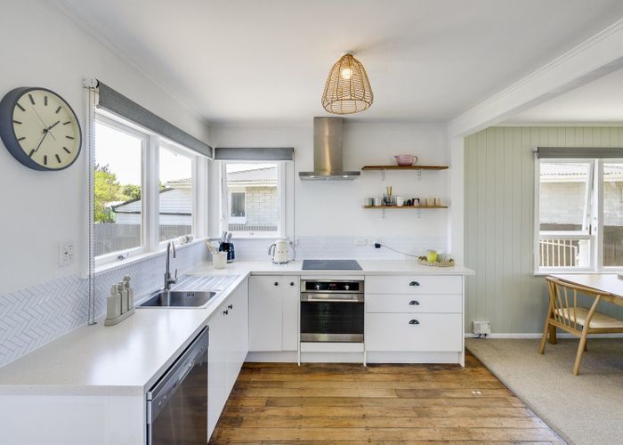  at 21 Davidson Avenue, Pirimai, Napier, Hawke's Bay