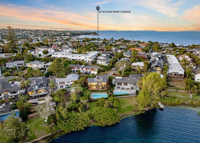  at 47 Sylvan Park Avenue, Milford, North Shore City, Auckland
